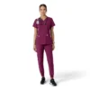 Blusa médica de cuello en V con paneles de punto Force Essentials para mujer