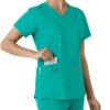 Blusa médica de cuello en V con paneles de punto Force Essentials para mujer