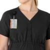Blusa médica de maternidad Henley Force Essentials para mujer