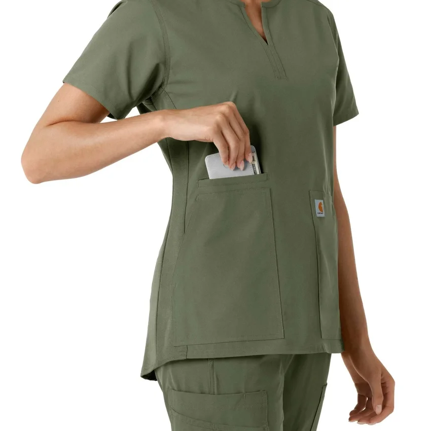 Blusa médica de mujer Force Essentials con cuello en V y paneles de punto
