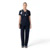 Blusa médica de punto con cuello en V Force Cross-Flex para mujer