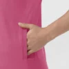 Blusa médica de punto con cuello en V Force Cross-Flex para mujer