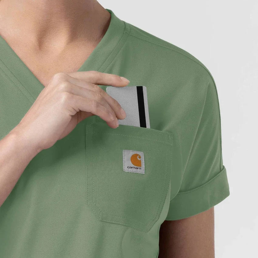 Blusa médica de punto con cuello en V Force Cross-Flex para mujer