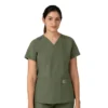 Blusa médica Force Essentials con cuello en V para mujer