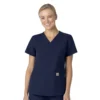 Blusa médica Force Essentials con cuello en V para mujer