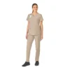 Blusa médica Force Essentials con cuello en V para mujer