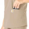 Blusa médica Force Essentials con cuello en V para mujer