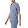 Blusa médica tipo túnica con cuello en V «Force Essentials» para mujer