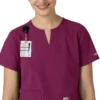 Blusa médica tipo túnica con cuello en V «Force Essentials» para mujer