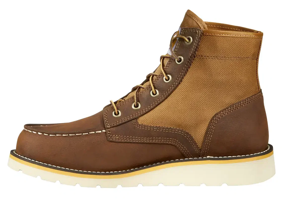 Bota con cuña y puntera Moc de 6"