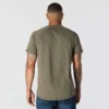 Camiseta de hombre Force de corte holgado con bolsillos y tecnología de absorción de la humedad