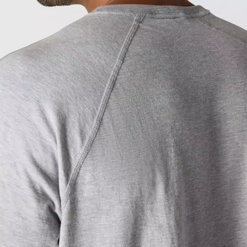 Camiseta de hombre Force de corte holgado con bolsillos y tecnología de absorción de la humedad