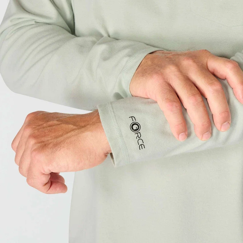 Camiseta de manguitos largos para hombre Force con bolsillo y tejido que absorbe la humedad