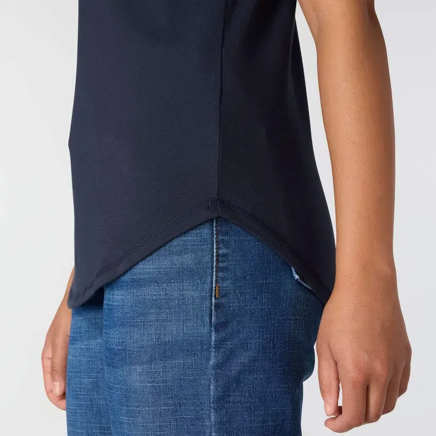 Camiseta de mujer Force de corte holgado con bolsillos y tejido transpirable