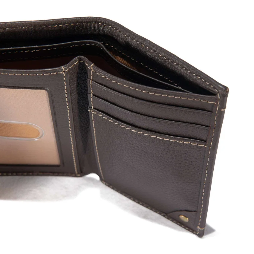 Cartera plegable en tres partes de piel granulada