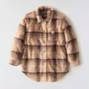 Chaqueta de forro polar a cuadros de corte holgado para mujer