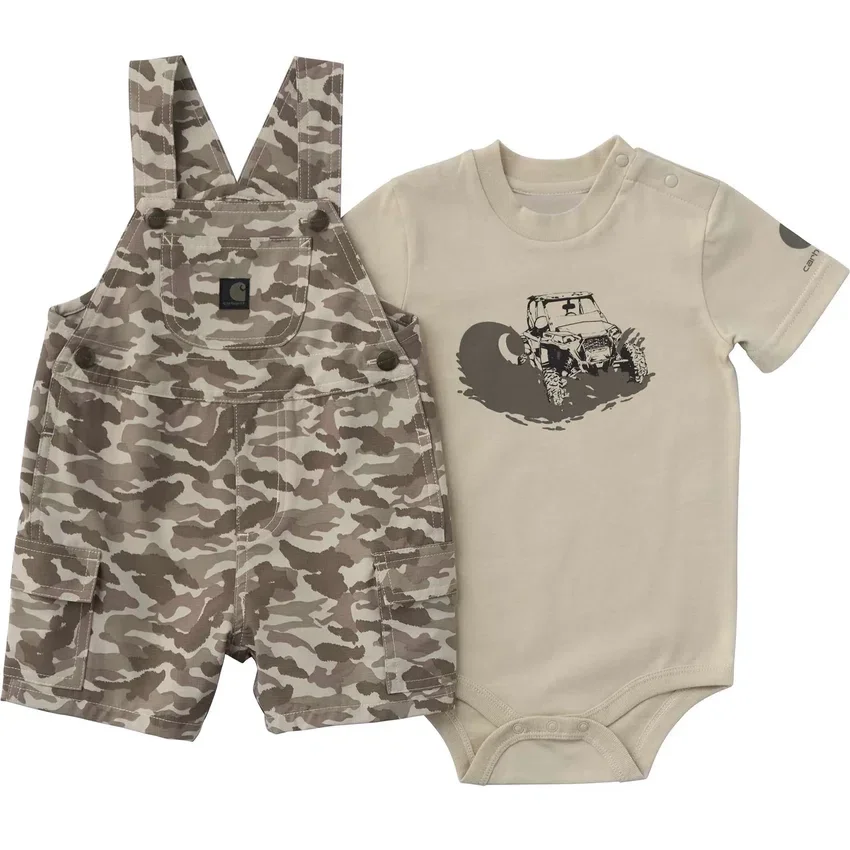 Conjunto de dos piezas para niño: body con manguitos cortos y pantalones cortos con bolsillos de camuflaje (bebé)