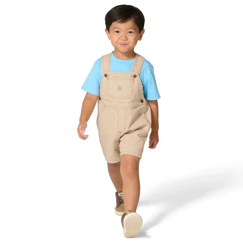 Conjunto de dos piezas para niño: camiseta de manguitos cortos y peto de rayas marrones (niños pequeños)