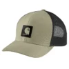 Gorra de camionero con logotipo en parche, de sarga Rugged Flex™ y parte trasera de malla