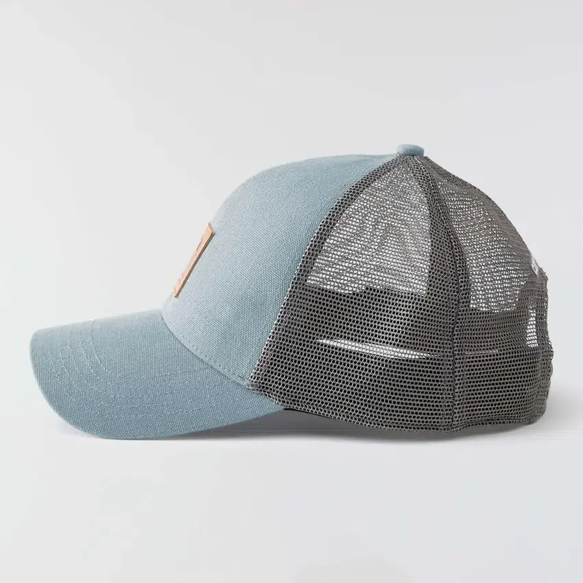 Gorra de camionero con parte trasera de malla de lona lavada