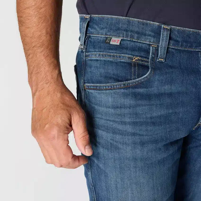 Vaqueros de trabajo para hombre de corte holgado y campana «Fr Relaxed Fit Bootcut Rugged Flex», resistentes al fuego