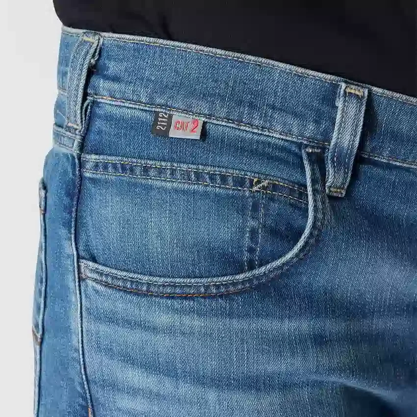 Vaqueros para hombre Fr de corte holgado y pierna recta con tecnología Rugged Flex™: vaqueros ignífugos